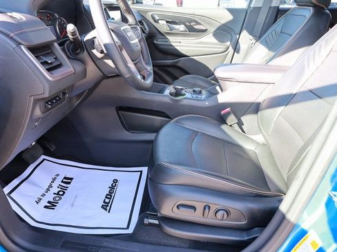 Used 2024 GMC Terrain AT4 w/ Infotainment Package II image 11