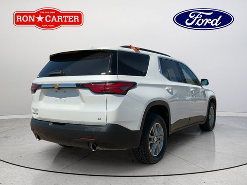Used 2023 Chevrolet Traverse LT FWD image 6
