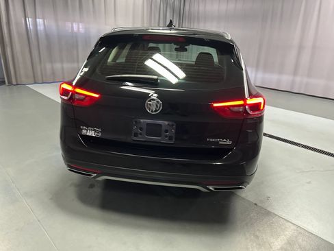 Used 2018 Buick Regal Essence w/ Driver Confidence Package #1 AWD/4WD image 6