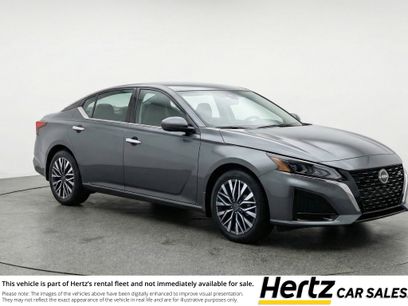 Used 2025 Nissan Altima 2.5 SV