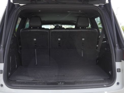 Used 2022 Jeep Wagoneer Series II RWD image 40