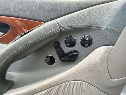 Used 2004 Mercedes-Benz SL 500 image 28