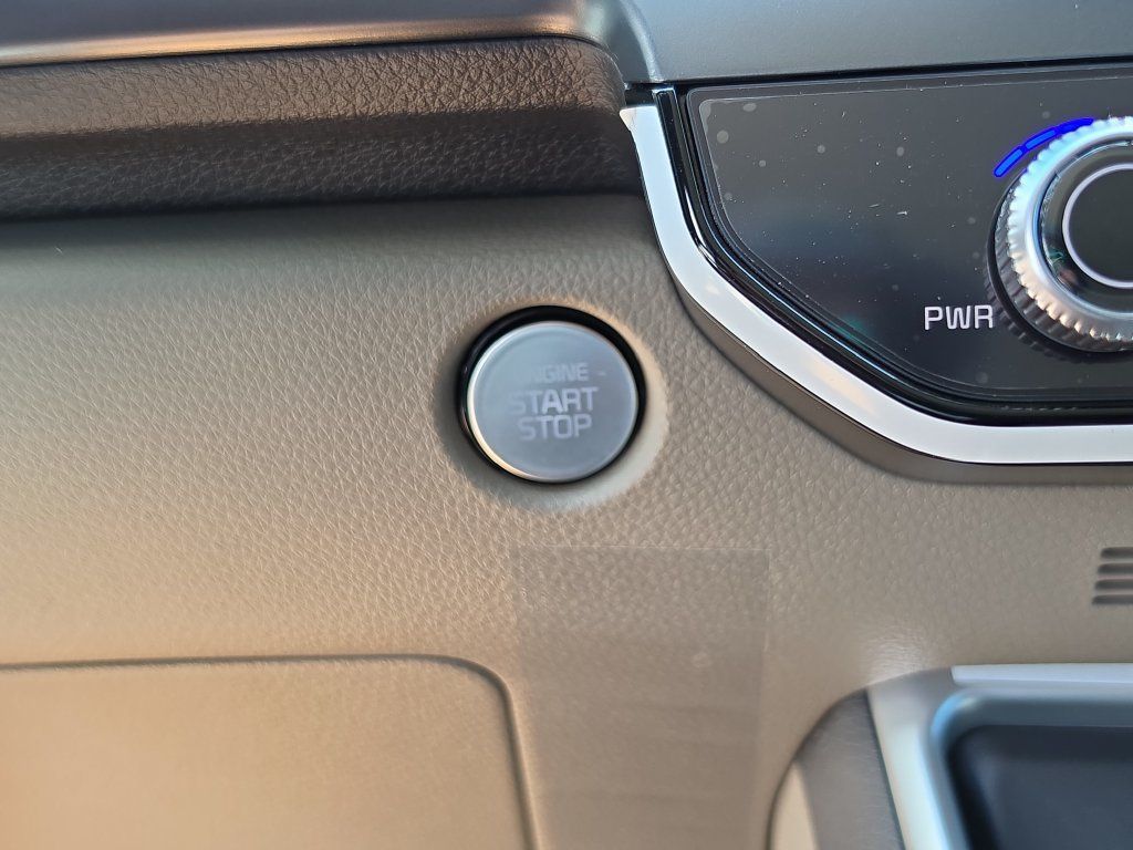 New 2027 Kia Carnival FWD image 26