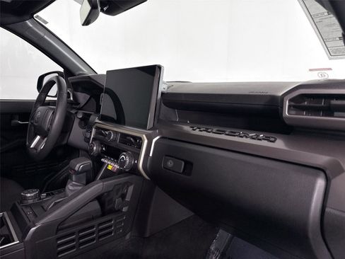 Used 2024 Toyota Tacoma TRD Off-Road w/ TRD Off Road Upgrade Package image 41