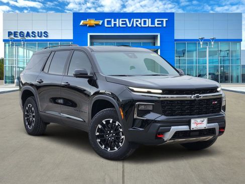 New 2026 Chevrolet Traverse Z71 w/ Driver Confidence Package AWD/4WD image 1