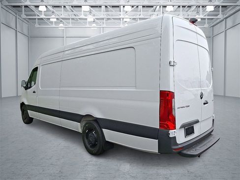 New 2025 Mercedes-Benz Sprinter 2500 image 4