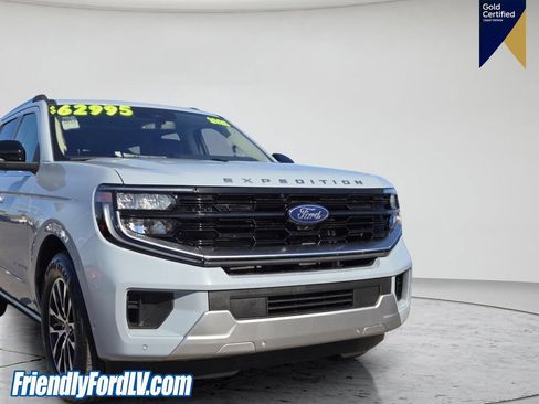 Certified 2025 Ford Expedition Platinum AWD/4WD image 8