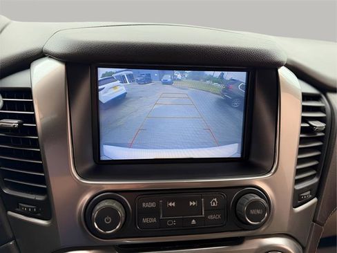 Used 2018 Chevrolet Suburban LT RWD image 62