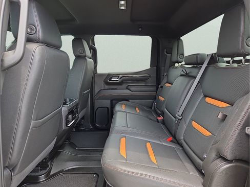 Used 2025 GMC Sierra 1500 AT4 AWD/4WD image 10