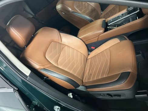 Used 2024 Nissan Pathfinder Platinum w/ Cargo Package image 25