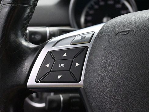 Used 2014 Mercedes-Benz ML 350 4MATIC image 21