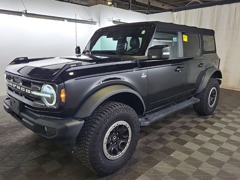 Used 2022 Ford Bronco Outer Banks w/ Sasquatch Package image 4