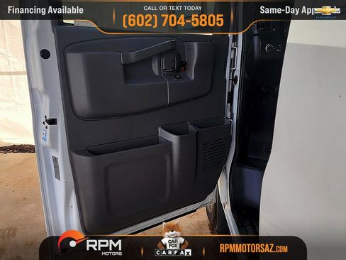 Used 2019 Chevrolet Express 3500 Extended w/ Driver Convenience Package image 7