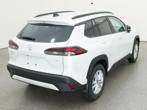 New 2026 Toyota Corolla Cross LE image 8