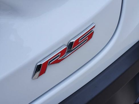 Used 2024 Chevrolet Trax RS FWD image 9