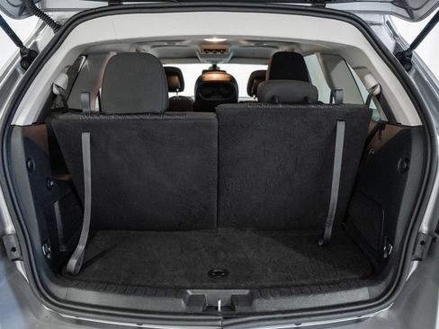 Used 2019 Dodge Journey SE w/ Premium Group FWD image 7