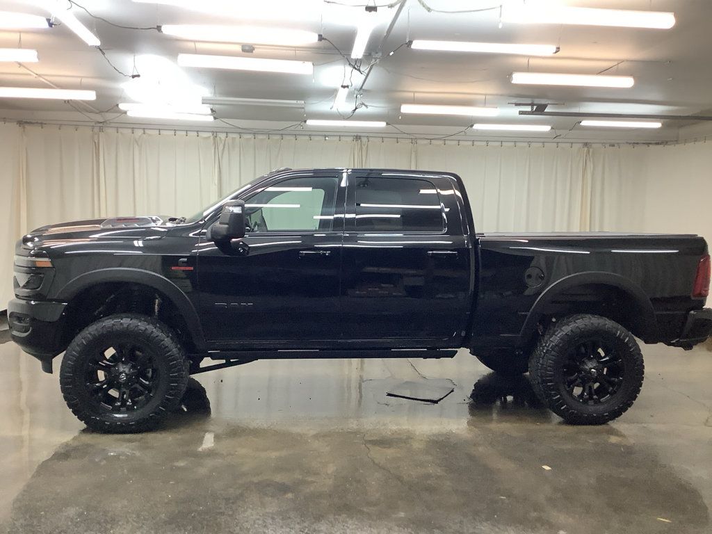 New 2025 RAM 2500 Laramie AWD/4WD image 8