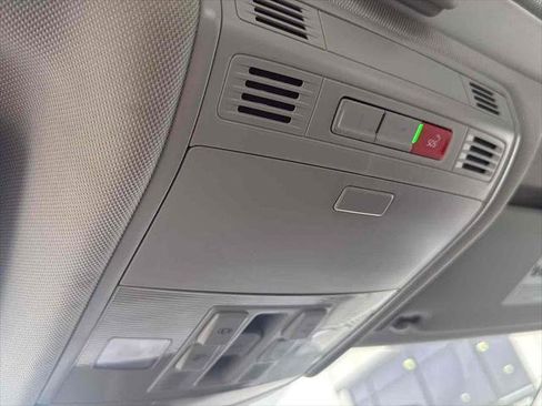 Used 2021 Volkswagen Jetta SEL Premium image 25