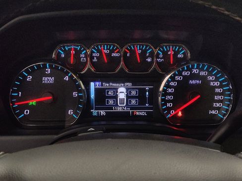 Used 2018 Chevrolet Silverado 1500 LT w/ Texas Edition image 23