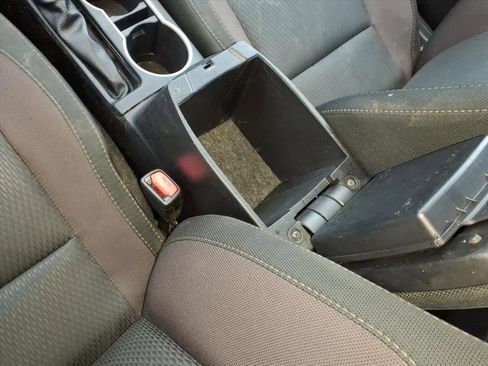 Used 2017 Toyota Corolla LE w/ Carpet Mat Package (TMS) image 26