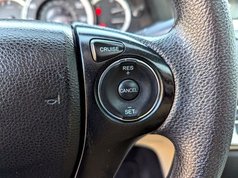 Used 2015 Honda Accord EX image 17