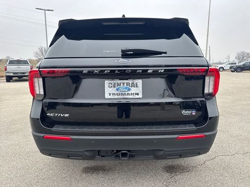 New 2026 Ford Explorer Active RWD image 5