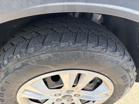 Used 2022 Ford Escape S image 8