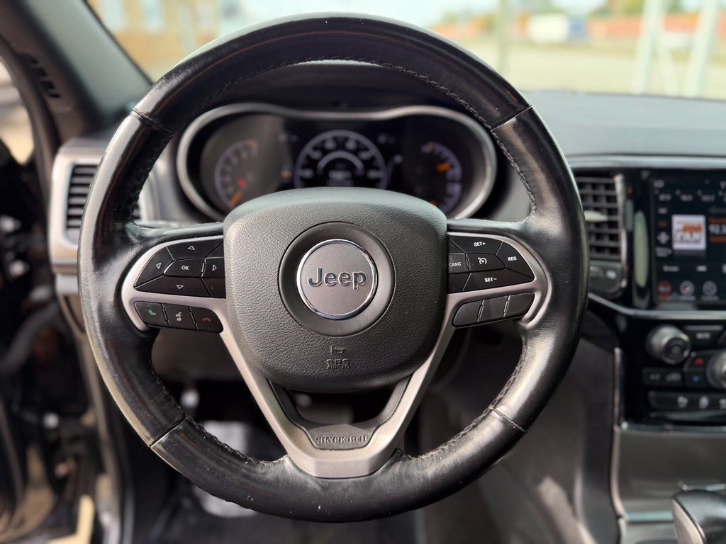 Used 2020 Jeep Grand Cherokee Altitude AWD/4WD image 31