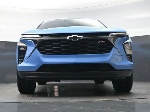 Used 2024 Chevrolet Trax RS w/ Driver Confidence Package FWD image 30