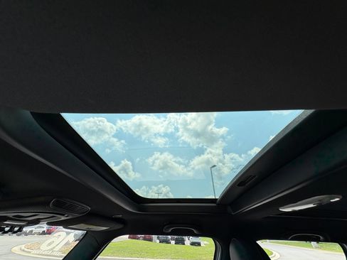 Used 2016 MINI Cooper 4-Door Hardtop FWD image 24