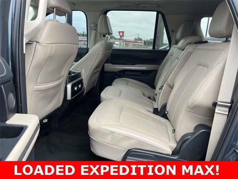 Used 2022 Ford Expedition Max Limited image 13