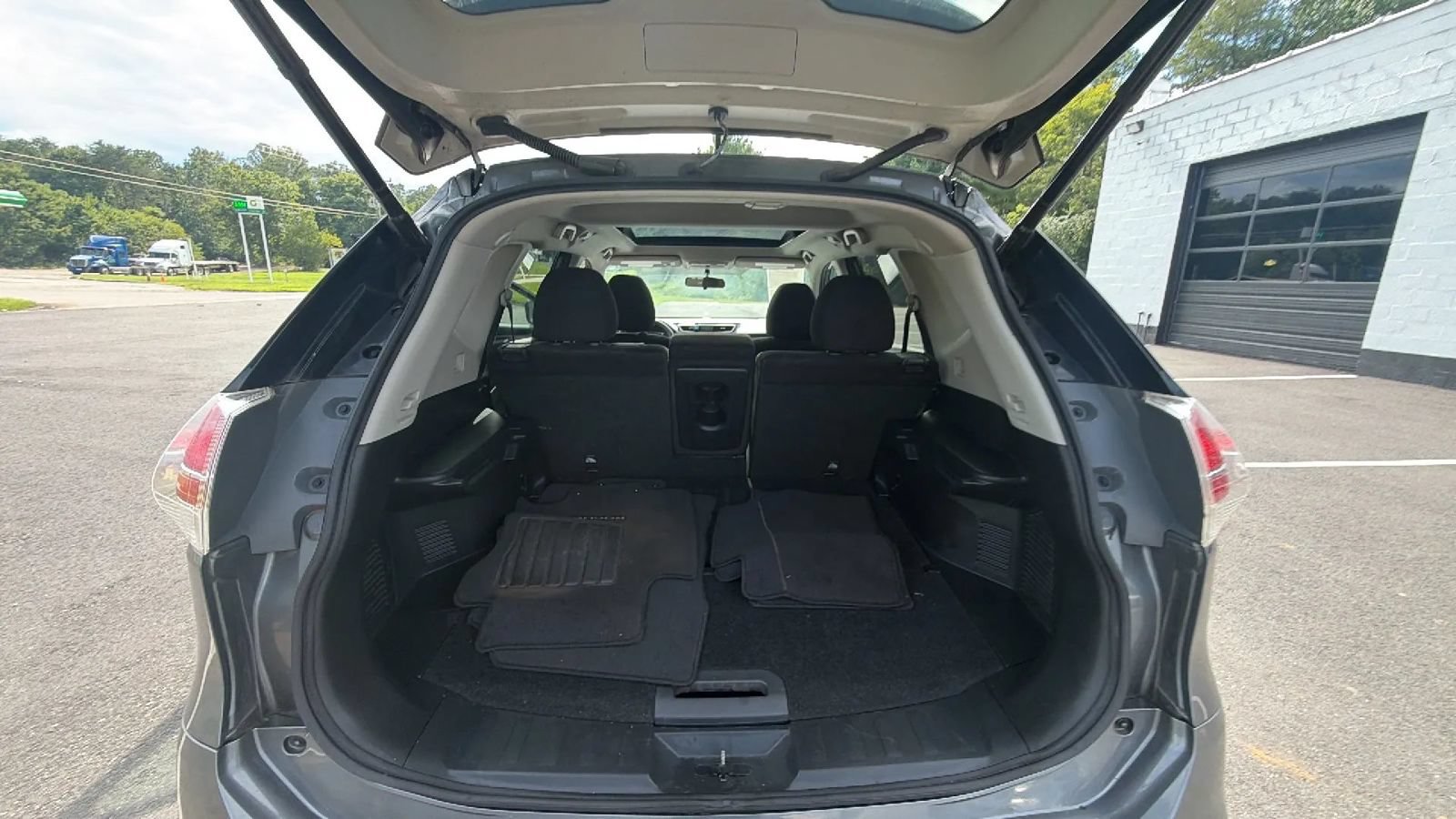 Used 2014 Nissan Rogue SV w/ SV Premium Package AWD/4WD image 57