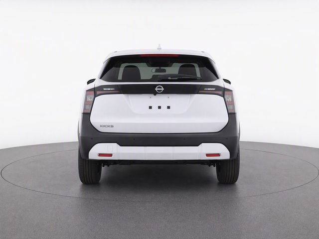 Used 2025 Nissan Kicks SV FWD image 3