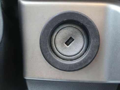 Used 2022 Ford F150 XL w/ Equipment Group 101A High RWD image 16