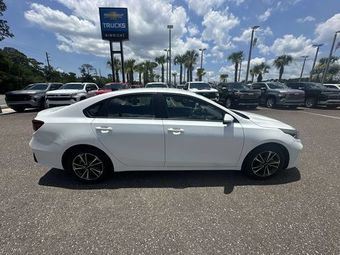 Used 2024 Kia Forte LXS FWD image 17