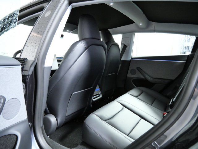 Used 2025 Tesla Model 3 RWD image 12
