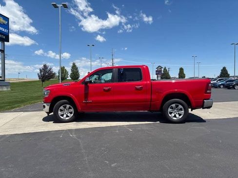 Used 2022 RAM 1500 Laramie AWD/4WD image 6