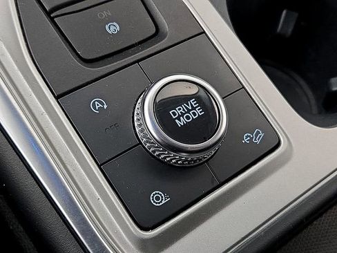 Certified 2023 Ford Explorer XLT w/ Equipment Group 202A image 25