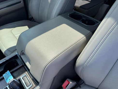 Used 2019 Ford Expedition Limited w/ Equipment Group 301A RWD image 39