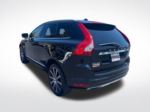 Used 2015 Volvo XC60 T6 w/ Proximity Package AWD/4WD image 3