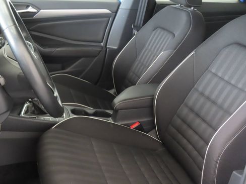 Used 2024 Volkswagen Jetta Sport FWD image 11