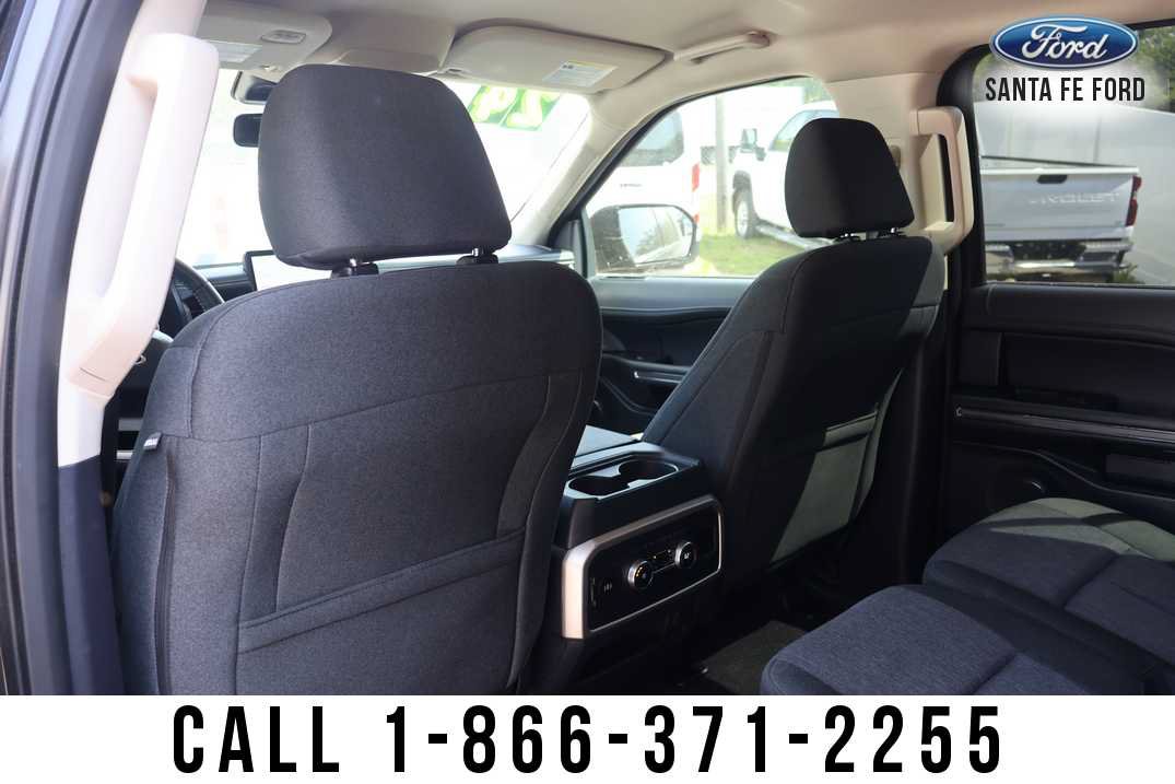 Used 2024 Ford Expedition XLT AWD/4WD image 15
