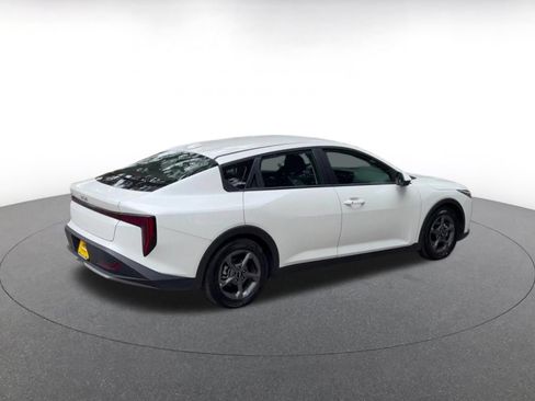 Used 2025 Kia K4 FWD image 15
