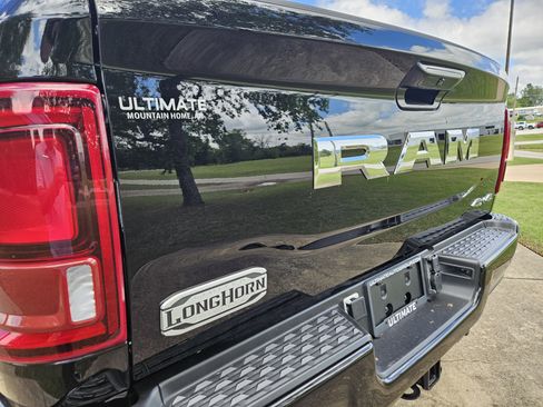 New 2025 RAM 2500 Limited AWD/4WD image 13
