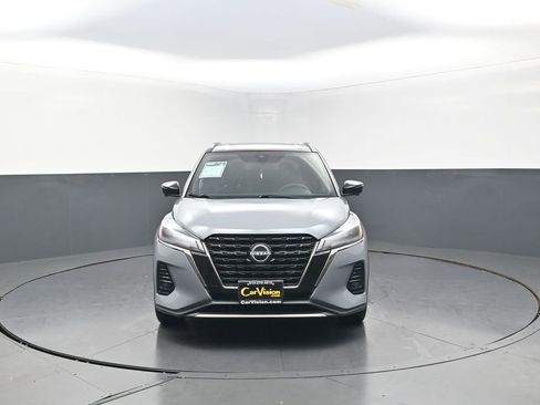 Used 2023 Nissan Kicks SR FWD image 4
