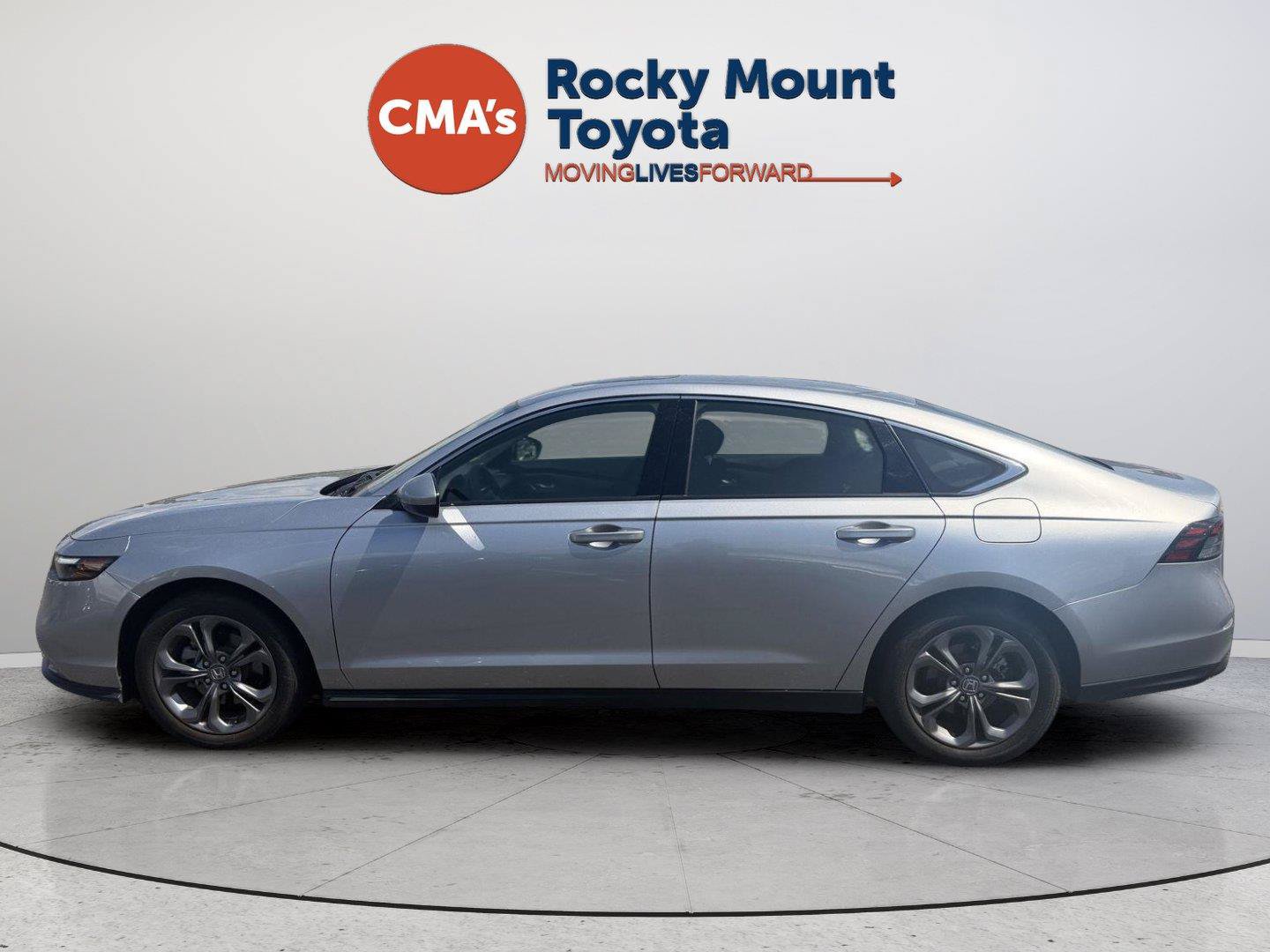 Used 2024 Honda Accord EX image 8
