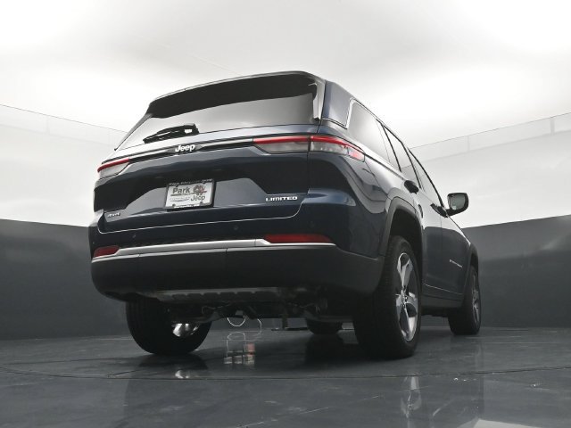 New 2026 Jeep Grand Cherokee Limited AWD/4WD image 23