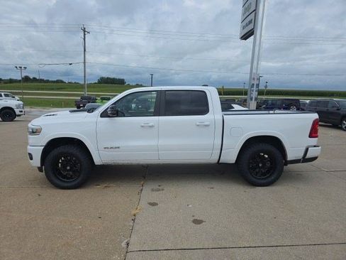 Used 2025 RAM 1500 Laramie w/ Sport Appearance Package AWD/4WD image 5