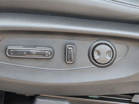 Used 2025 Honda CR-V EX-L image 16