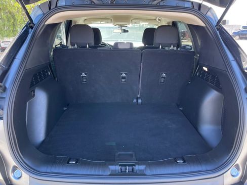 Used 2020 Ford Escape SE FWD image 9